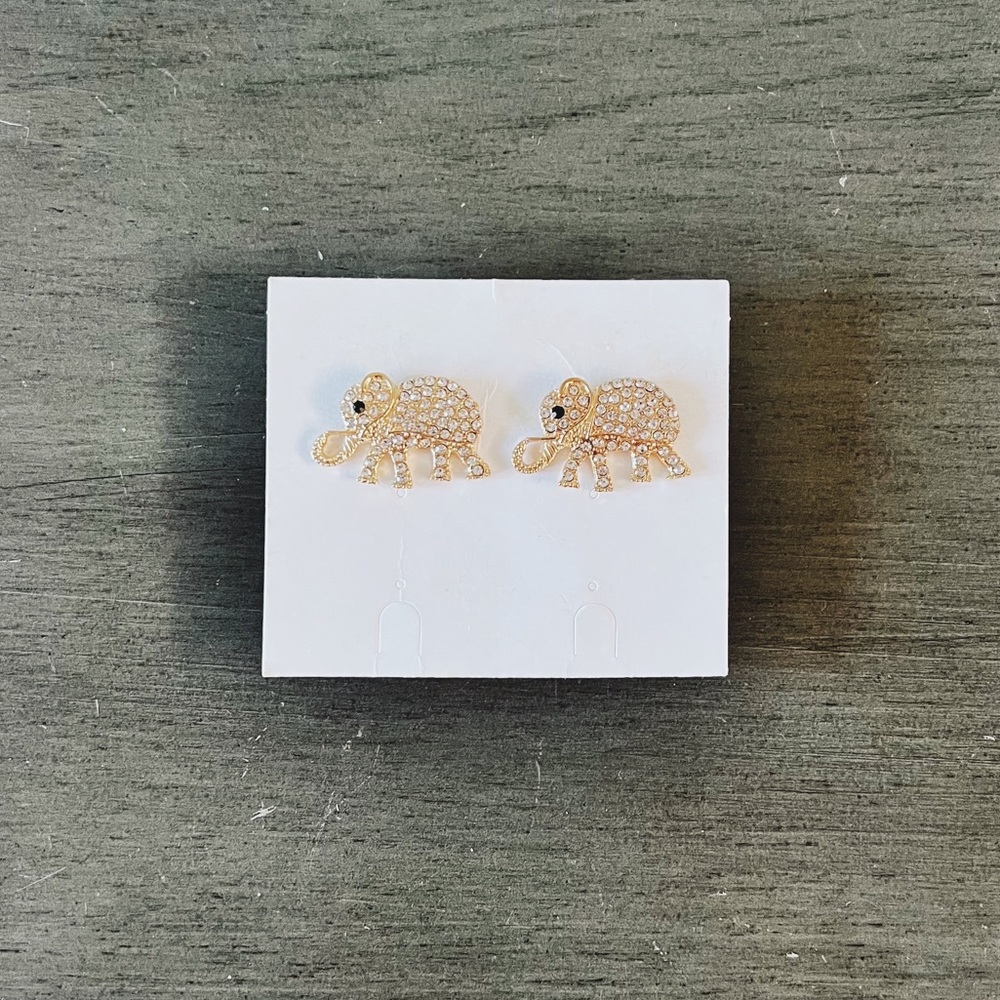 💎🐘🍀 Elephant Crystal Rhinestone Gold Post Good Luck Boho Bohemian 1” Earrings
